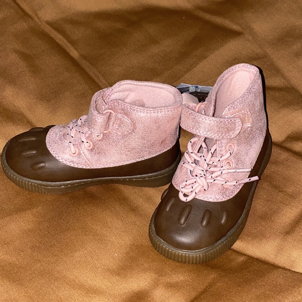 NWT Sparkly rose / brown boots